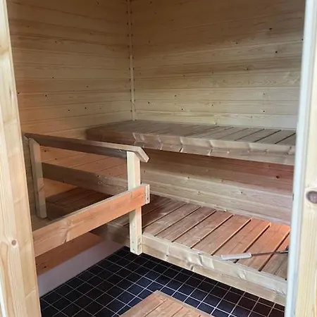 Luxury With Sauna, Grill And Garage *