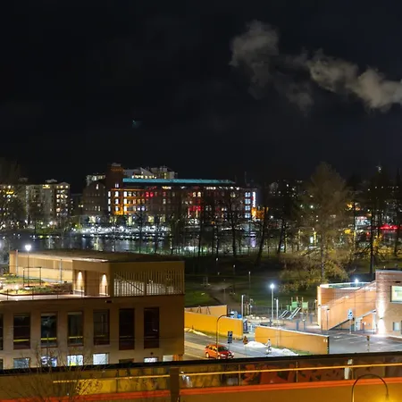 Luxury With Sauna, Grill And Garage Διαμέρισμα